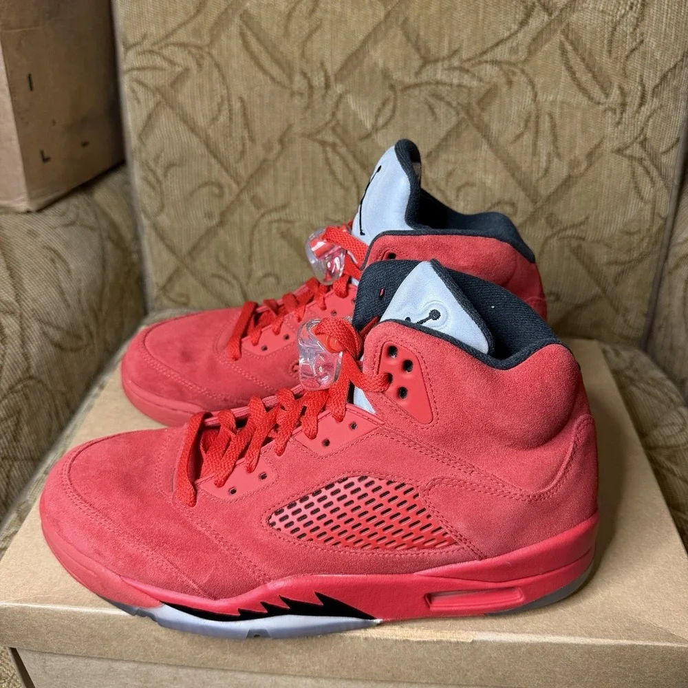 Jordan 5 Retro Red Suede University Red Black 136027-602 Men's Size 9 Sneakers